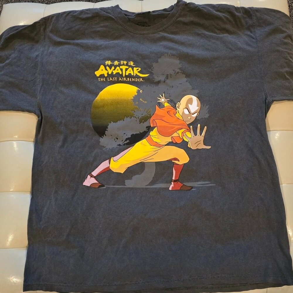 Nickelodeon Avatar Grey shirt 2xl